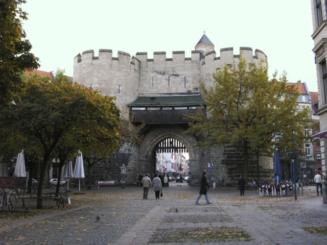 Эбертплатц (Eigelsteintor)