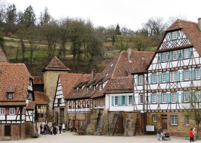 Средневековый монастырский комплекс Маульбронн (Kloster Maulbronn)
