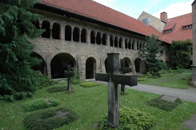 Кафедральный собор св. Девы Мариив Хильдесхайме (Der Hildesheimer Dom St.Maria Himmelfahrt)