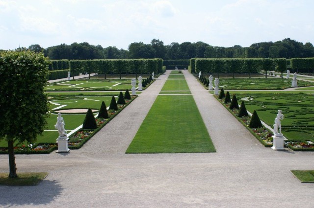 Большой сад в районе Ганновера Херрхаузен (der Große Garten in Herrenhausen)