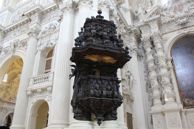 Церковь Святого Гаэтана или Театинеркирхе (Theatinerkirche)