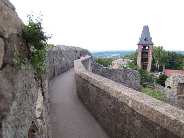 Замок Франкенштейн (Burg Frankenstein)