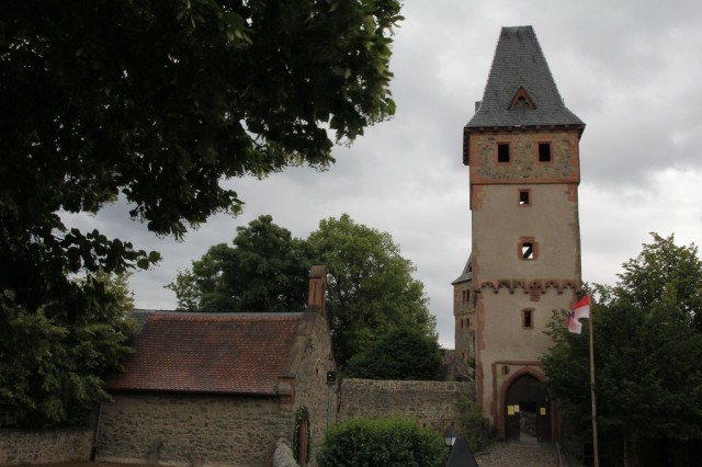 Замок Франкенштейн (Burg Frankenstein)