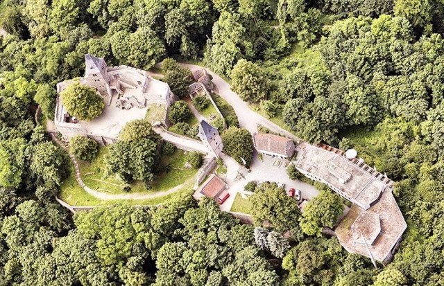 Замок Франкенштейн (Burg Frankenstein)