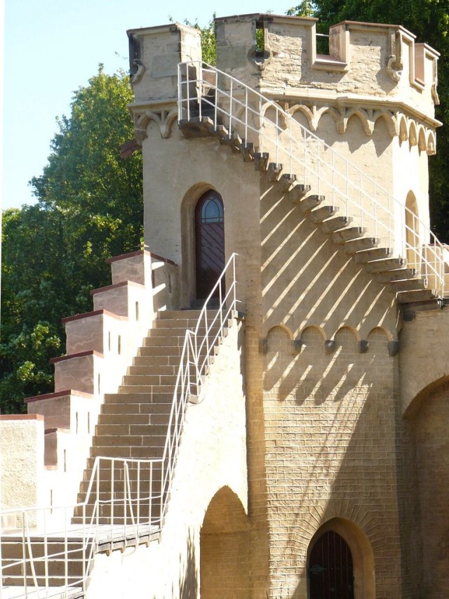Замок Штольценфельс (Schloss Stolzenfels)
