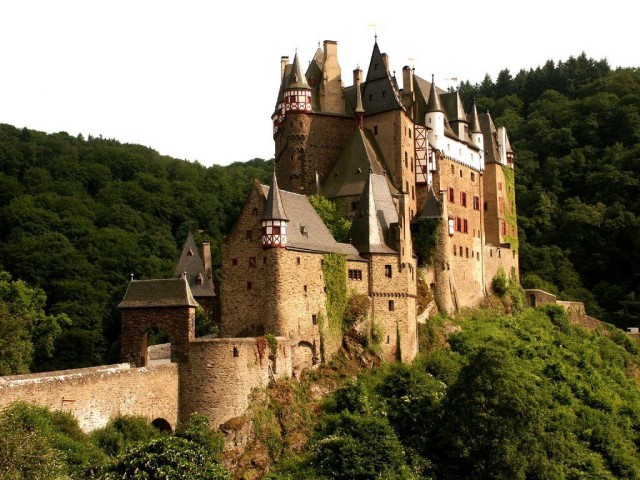 Замок Эльц (Burg Eltz)