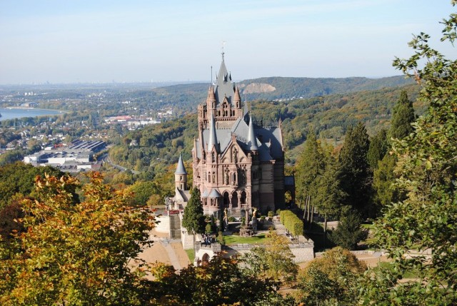 Замок Драхенбург (Schloss Drachenburg)