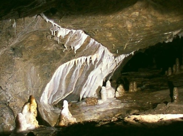 Пещера Германа (Hermannshöhle)