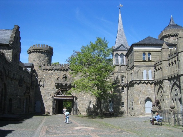Замок Лёвенбург (Löwenburg)
