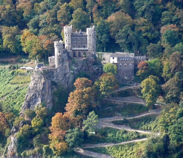 Замок Райхенштайн (Burg Reichenstein или Falkenburg genannt)