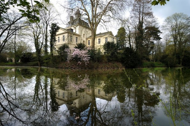 Замок Эллер (Schloss Eller)