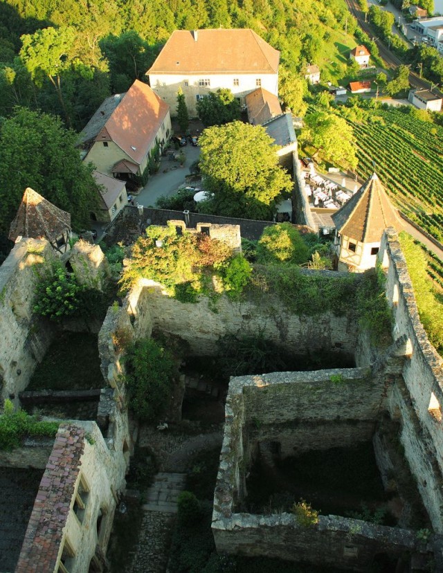 Крепость Хорнберг (Burg Hornberg)