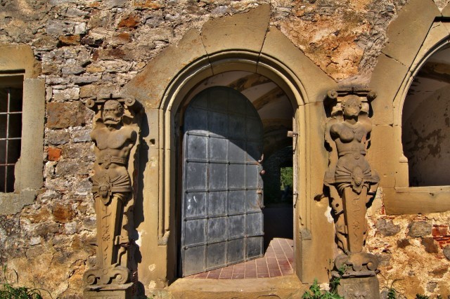 Крепость Хорнберг (Burg Hornberg)