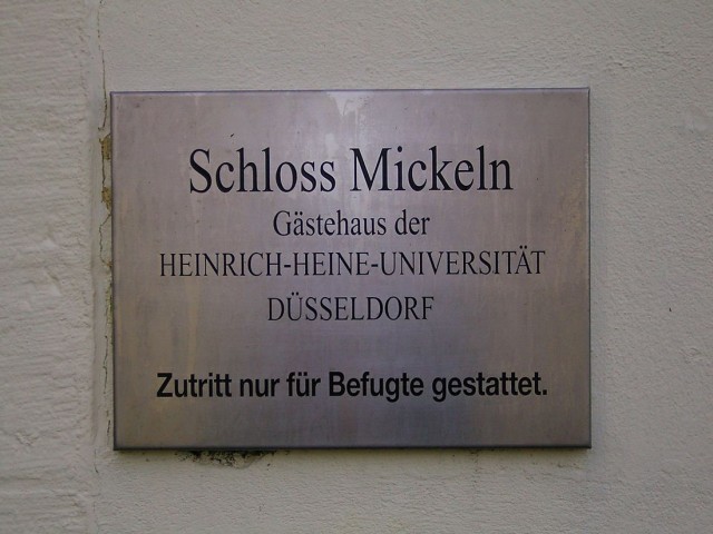 Замок Миккельн (Schloss Mickeln)