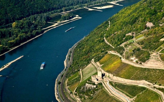 Развалины крепости Эренфельз (Burg Ehrenfels)