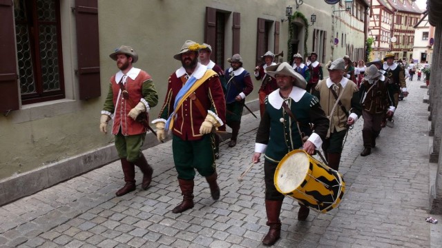 Ротенбург-на-Таубере (Rothenburg ob der Tauber)