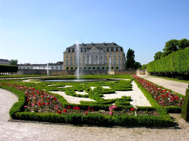 Дворец Аугустусбург (Augustusburg)