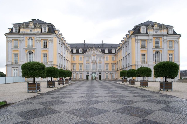 Дворец Аугустусбург (Augustusburg)