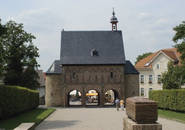 Лоршский монастырь (Kloster Lorsch)