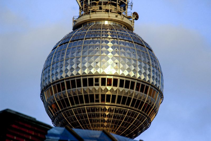 Бар «Bar 203», ресторан «Sphere» и смотровая площадка