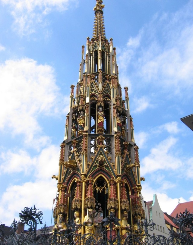 «Прекрасный фонтан» (Schöner Brunnen)