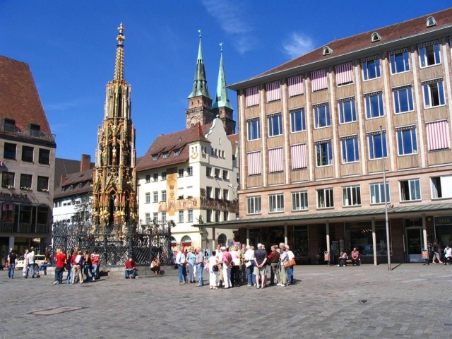 «Прекрасный фонтан» (Schöner Brunnen)