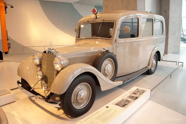 Музей Mercedes-Benz
