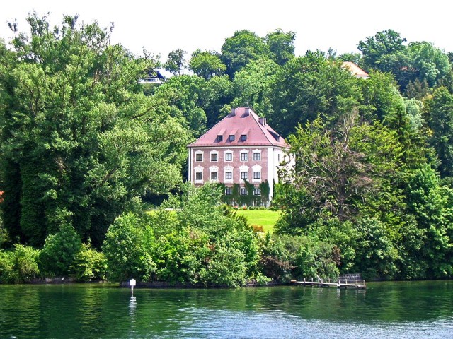 Замок Берг (Schloss Berg)