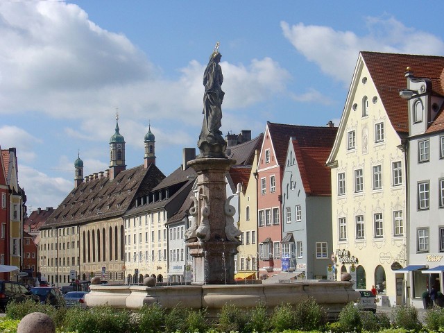 Фонтан Колодец Марии (Marienbrunnen)