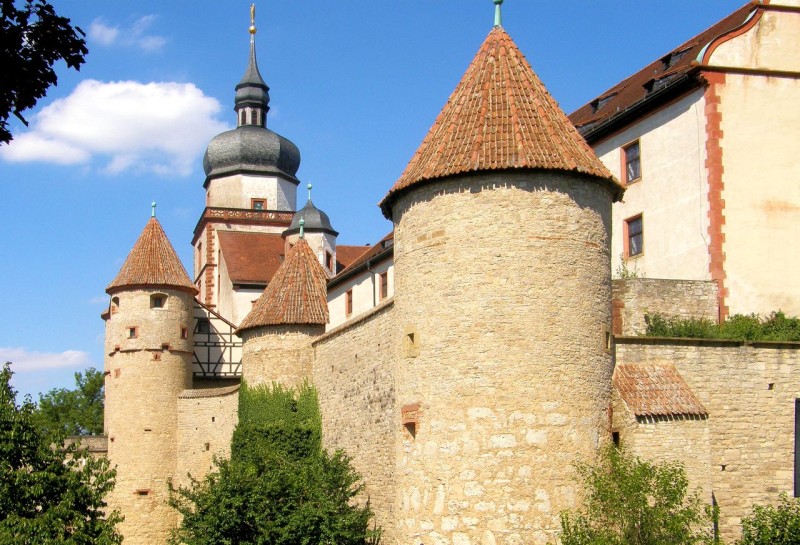 Крепость Мариенберг (Festung Marienberg)