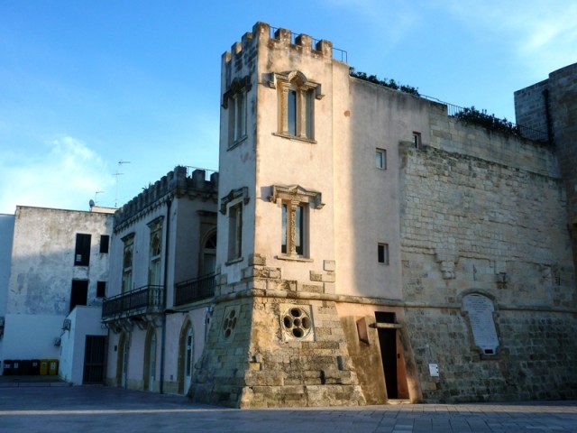 Castello degli Aragonesi