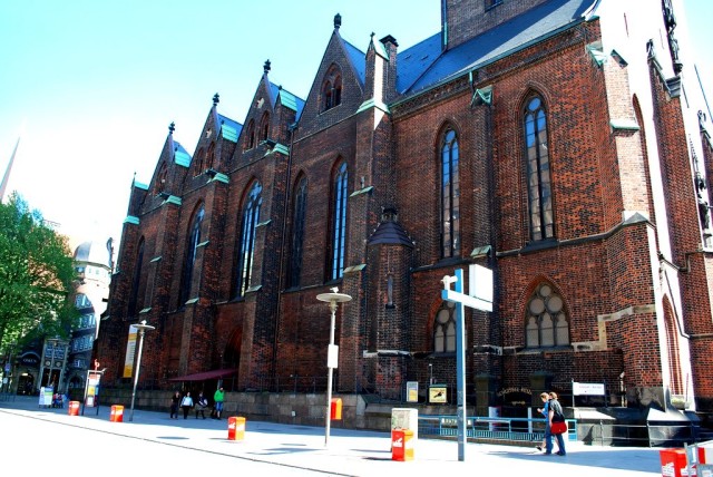 Церковь святого Петра (Hauptkirche Sankt Petri)