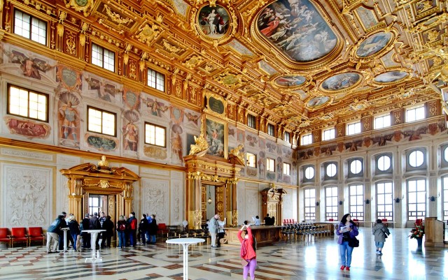 Золотой зал (Goldene Saal) 