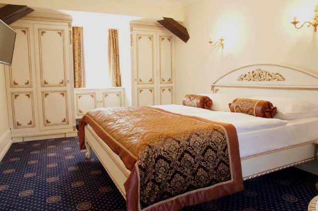 Замок-отель «Вольфсбруннен» (Schloss Hotel Wolfsbrunnen)