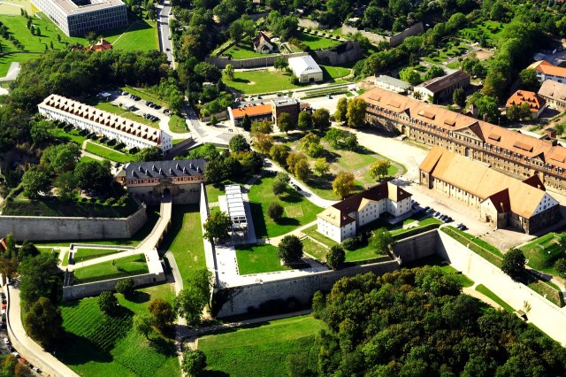 Цитадель Петерсберг (Zitadelle Petersberg)