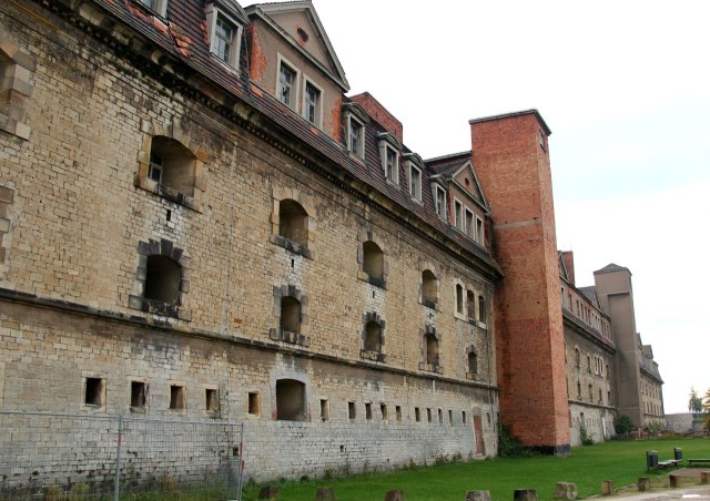 Цитадель Петерсберг (Zitadelle Petersberg)