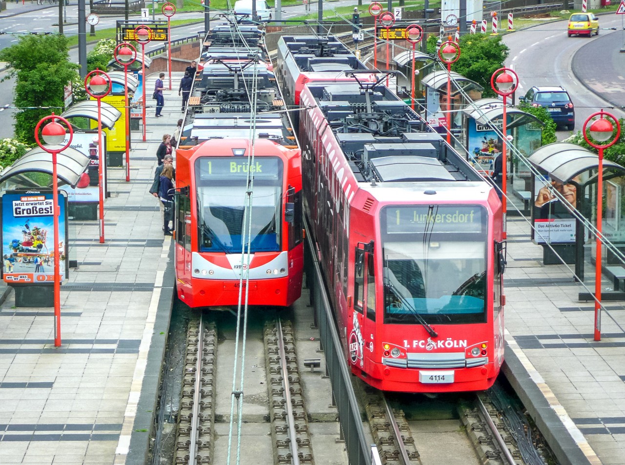 Метротрам