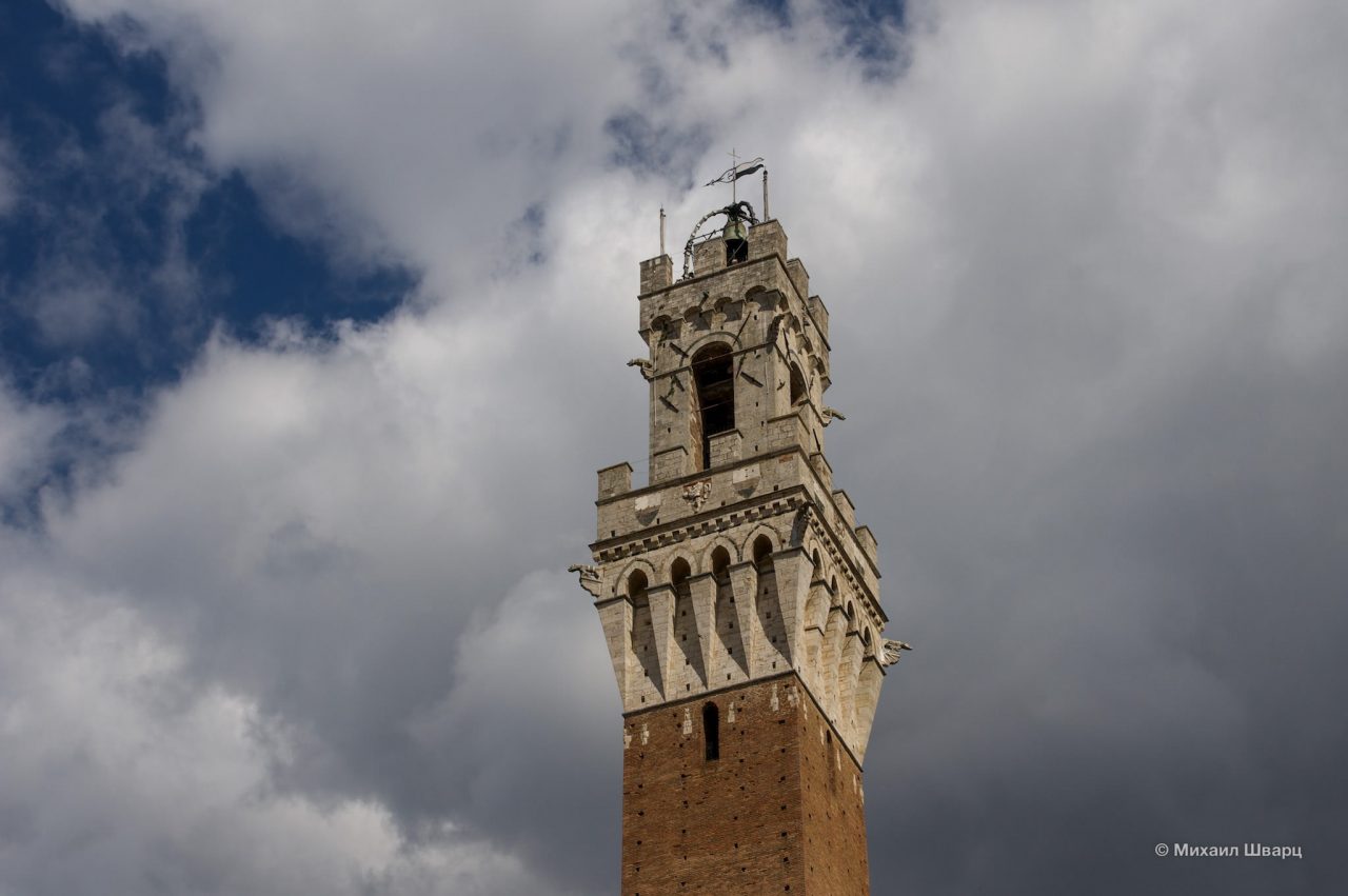 Башня Торре-дель-Манджа (Torre del Mangia)