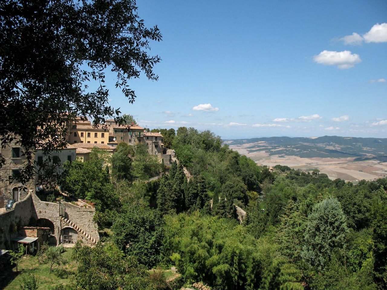 Городская стена (Mura di Volterra)