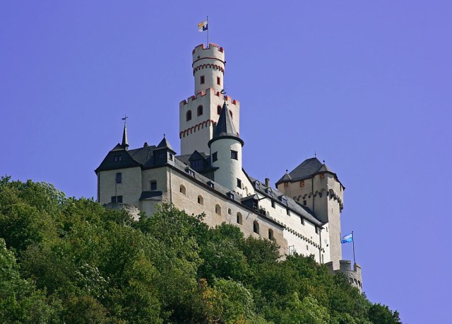 Замок Марксбург (Marksburg)
