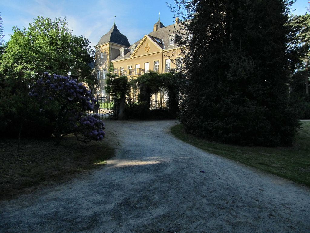 Замок Гарат (Schloss Garath)