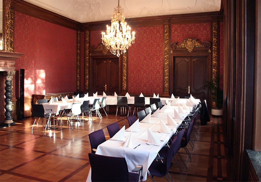 Замок Гарат (Schloss Garath)