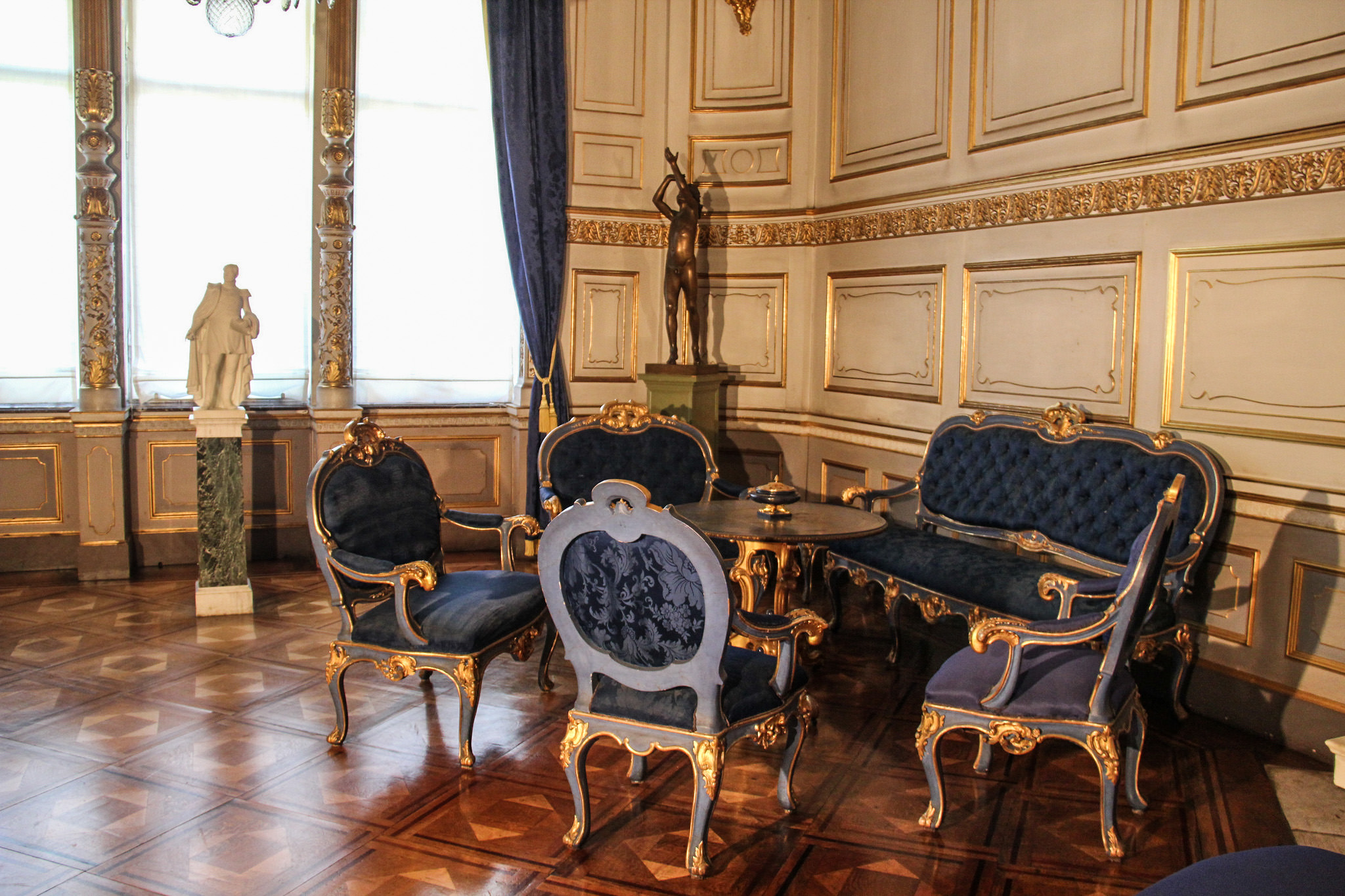 Бывшая комната для гостей