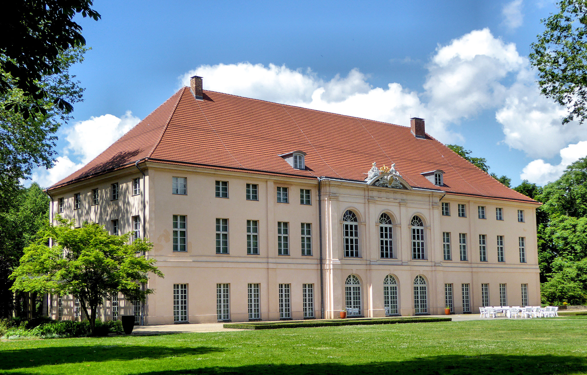 Фасад здания