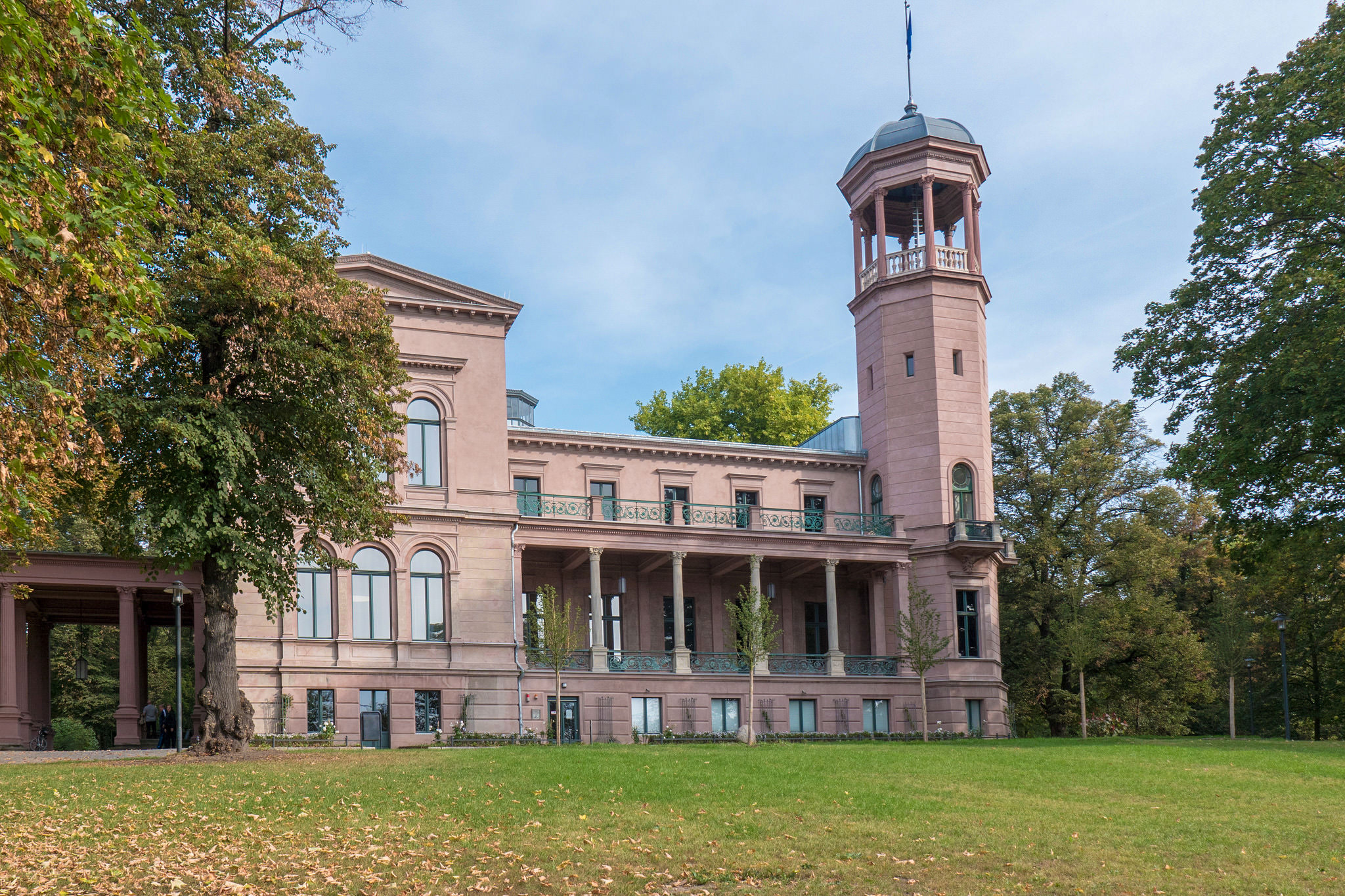 Башня со смотровой площадкой