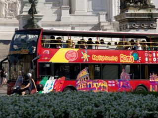 Экскурсионные автобусы в Риме
