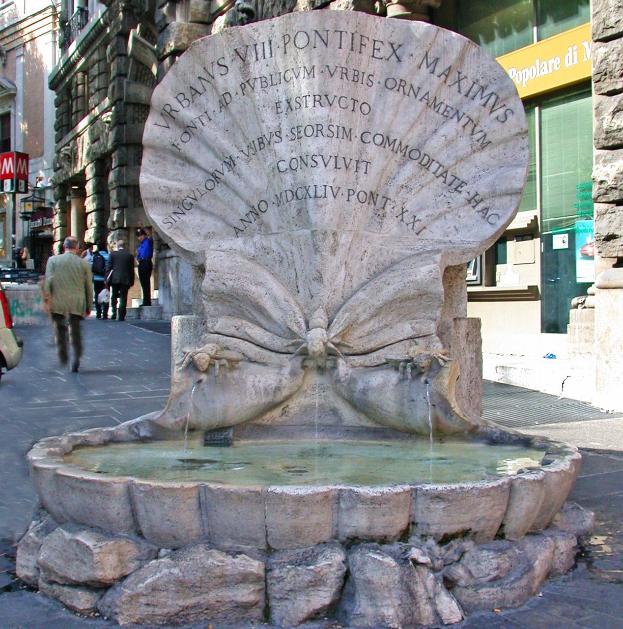 Фонтан delle Api