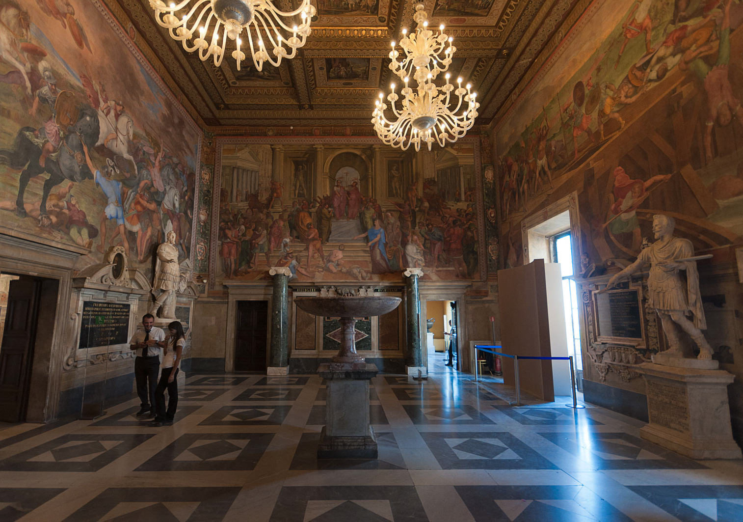 Один из выставочных залов