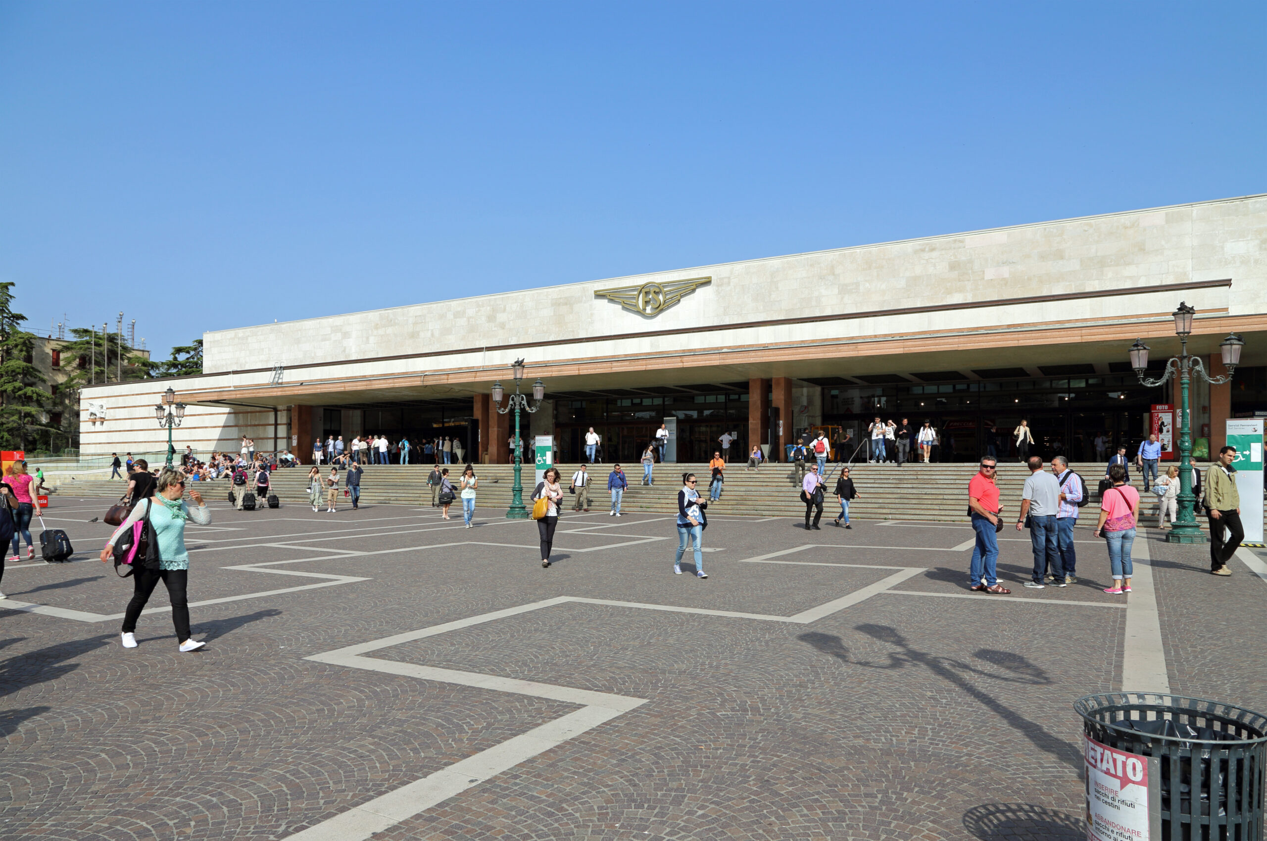 Venezia Santa Lucia Train Station R01